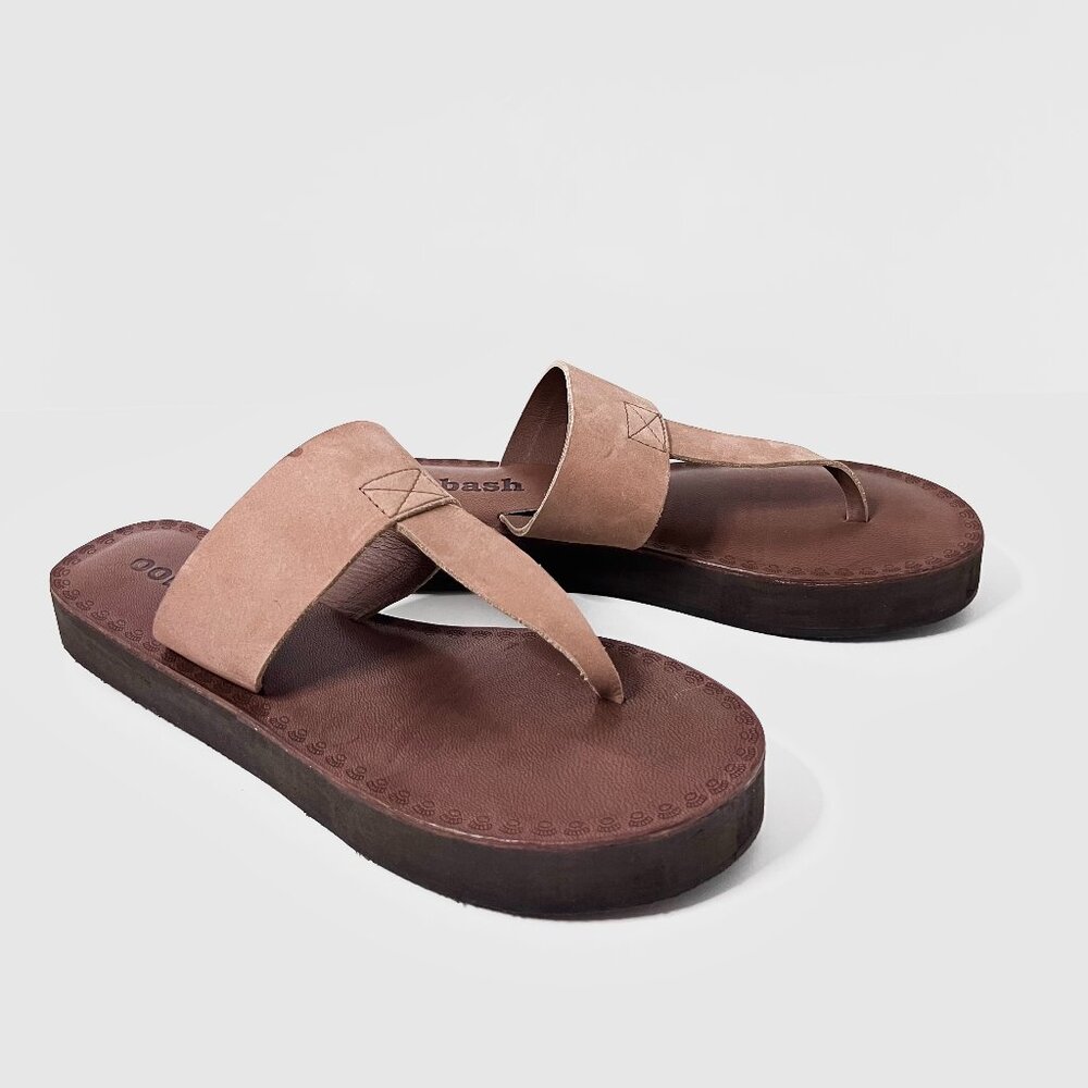 Katherine Tan leather thong sandal